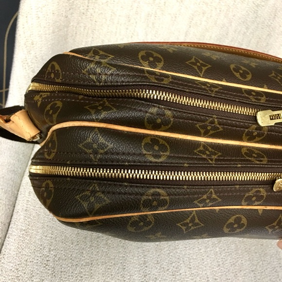 Authentic Louis Vuitton Reporter GM messenger bag brown monogram LV canv… - Picture 15 of 16